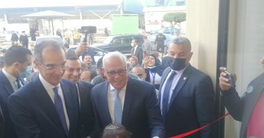 وزير الاتصالات يوجه بفتح دفتر توفير بـ500 جنيه لكل طفل بفرقة "عجميات" ببورسعيد