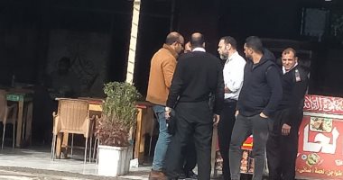 حملات مفاجئة على المطاعم والمحال والكافيهات لمنع انتشار القمامة بالإسكندرية