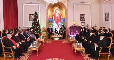 وفد من الكنيسة الإنجيلية يهنئ البابا تواضروس بعيد الميلاد المجيد.. صور
