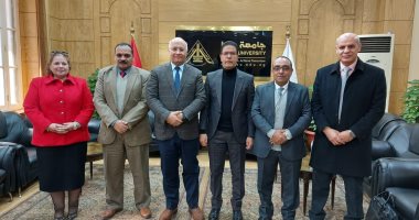 "نحو جامعة ذكية".. جامعة بنها تنظم ندوة عن التحول الرقمي بالجامعات المصرية