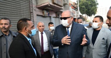 محافظ قنا يتابع أعمال احلال وتجديد خط مياه الشرب بمنطقة عمر أفندى