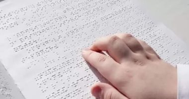 لويس برايل .. تعرف على لغة برايل للمكفوفين فى يومها العالمى