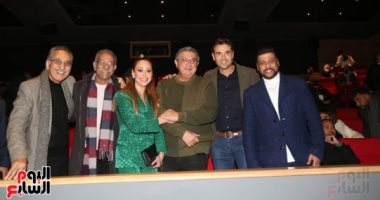 صناع "الجريمة" يحتفلون بالعرض الخاص للفيلم بحضور عز والكدوانى ومنة شلبى
