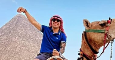 البوليفى كارميلو يزور الأهرامات قبل بداية رحلة احترافه فى الإسماعيلى