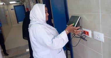 بدء تفعيل "بصمة التوقيع" للعاملين فى وحدات التأمين الصحى الشامل بأسوان