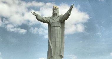 12 تمثالاً للمسيح حول العالم .. من الطفل الضاحك إلى آلام الصلب