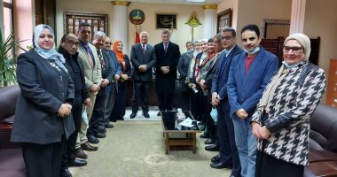 رئيس جامعة بنها يستقبل فريق المحاكاة لتجديد الاعتماد الأكاديمى لكلية الطب البشرى
