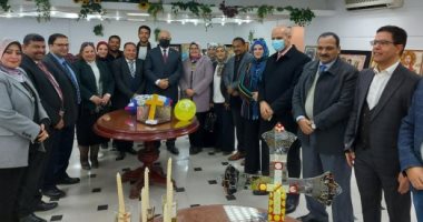 رئيس جامعة بنها يفتتح معرض مقتنيات الفن القبطى لطلاب التربية النوعية