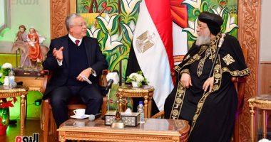 رئيس مجلس النواب يزور الكاتدرائية لتهنئة البابا تواضروس بعيد الميلاد المجيد.. صور