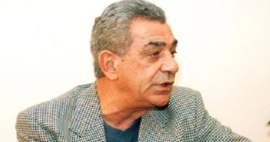 كواليس غرفة الملابس.. الجوهرى يشحن لاعبى الأهلي لاقتناص الكأس من المصرى