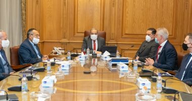وزير الإنتاج الحربى يبحث إقامة محطة تحويل المخلفات الصلبة لطاقة كهربائية  