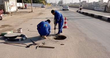 مياه القناة تواصل تركيب أغطية مطابق الصرف الصحى المفقودة والتالفة