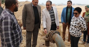السكرتير العام للمنيا يتفقد محطات مياه الشرب والصرف الصحى بالمنطقة الصناعية