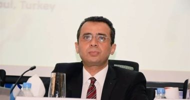 جامعة كندية تختار عمرو محب مدير العلاقات الدولية بالأهلي لتدريس الإعلام الرياضي