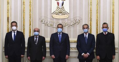 رئيس الوزراء يشهد توقيع بروتوكول تعاون لتنفيذ مشروع ميكنة الدورة التشريعية