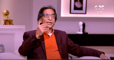الشاعر محمود قرني: القصيدة النثرية تمثل المستقبل.. والشعراء يتعلمون من تجارب سابقيهم