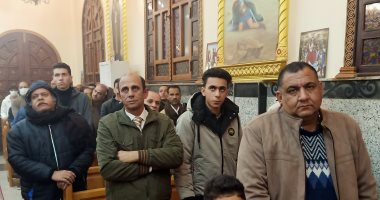 صلاة قداس عيد الميلاد المجيد داخل كنيسة العذراء مريم بالشرقية.. فيديو