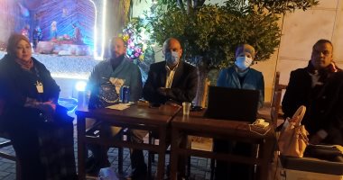 التطعيم للجميع.. فرق طبية لإعطاء لقاح كورونا داخل كنيسة العذراء بالشرقية (فيديو)