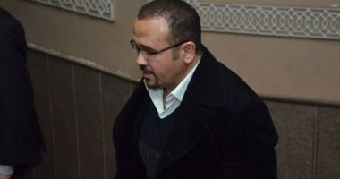 وفاة والد الفنان هشام عباس