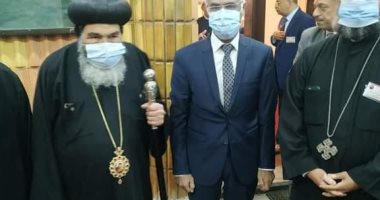 رئيس جامعة بورسعيد يهنئ نيافة الأنبا تادرس مطران الكنيسة بعيد الميلاد المجيد