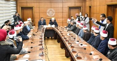 وزير الأوقاف للأئمة: صفحة الإمام على مواقع التواصل الاجتماعى فى حكم منبره