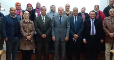 رئيس جامعة قناة السويس يتفقد البرنامج التدريبى المؤهل لشغل الوظائف القيادية
