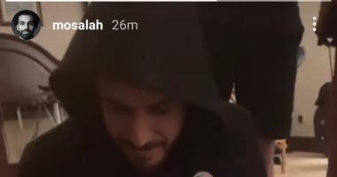 محمد صلاح يكسب "الونش" فى دور طاولة بمعسكر المنتخب