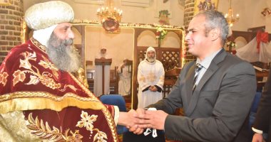 نائب محافظ أسيوط يزور إيبارشيات منفلوط والدير المحرق والقوصية والإنجيلية للتهنئة بعيد الميلاد