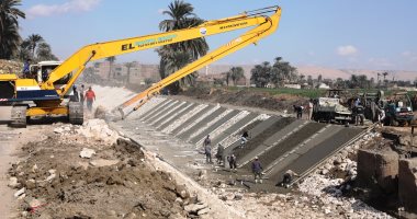 تعرف على تفاصيل تبطين ترعة "الجزيرة" بسوهاج بطول 21 كيلو فى 9 معلومات 