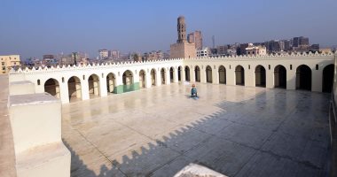 مدبولى يوجه بسرعة ترميم جامع عمرو بن العاص بالكامل لأهميته التاريخية والدينية