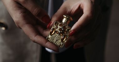 لو محتار فى هدية تقدمها.. اعرف العطر المناسب لذوق وشخصية كل برج 