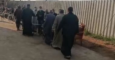 بث مباشر.. الحزن يعم قرية أبو رقبة بالمنوفية في عزاء شقيق الراحل محمود العربى