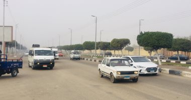 المرور يُعيد فتح 4 طرق بالإسماعيلية بعد زوال جزئى للشبورة.. لايف وصور