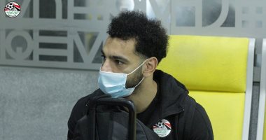 كواليس منتخب مصر فى مطار القاهرة قبل السفر للكاميرون.. صور