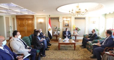 وزير التعليم العالى يبحث آليات التعاون العلمى مع السفير الألمانى بالقاهرة