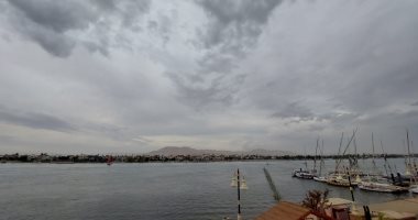 أمطار خفيفة بمدينة الأقصر فى نهار غابت فيه الشمس.. صور