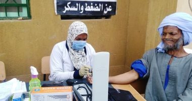 "الصحة" تطلق 12 قافلة طبية ضمن حياة كريمة بالمحافظات