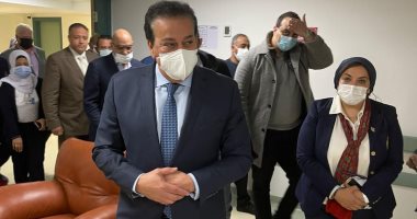 خالد عبدالغفار يتفقد مستشفى شرم الشيخ الدولى والمركز الإقليمى للإسعاف 