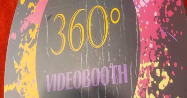 هدايا منتدى شباب العالم 2022 .. صور ولقطات تذكارية بجهاز "فيديو بوس 360"