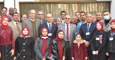 رئيس جامعة أسيوط يفتتح أول مركز للخدمات العامة للرسائل العلمية والبحوث