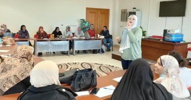 تنظيم دورة تدريبية عن الدليل الاجرائى لخدمات تنظيم الأسرة بالبحر الأحمر