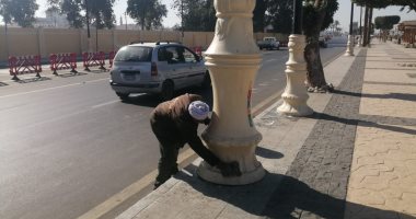 رئيس مدينة الأقصر يتفقد أعمال النظافة والإشغالات ويكلف بإصلاح أعمدة الإنارة