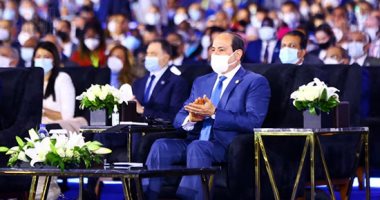 أخبار مصر.. الرئيس السيسي: إنتاج أول سيارة كهربائية مصرية عام 2023