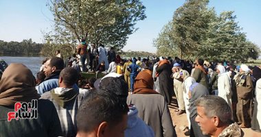 قوات الإنقاذ النهرى تنتشل 7 جثث من أصل 8 بحادث معدية منشأة القناطر