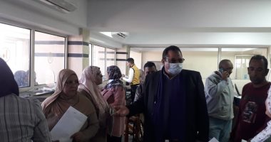 رئيس مدينة سفاجا يوجه بالتعامل الفورى مع شكاوى ومطالب المواطنين بالمركز التكنولوجى