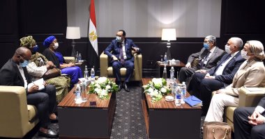 رئيس الوزراء يلتقى وزيرة البيئة بحكومة الكونغو الديمقراطية لبحث تعزيز التعاون