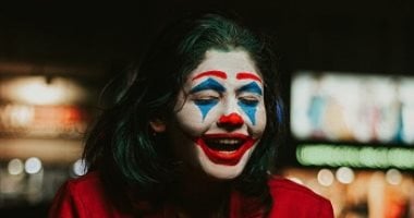 4 أبراج "كلاون" في العلاقة العاطفية .. الثور بيسامح فى حقه والحوت ساذج 