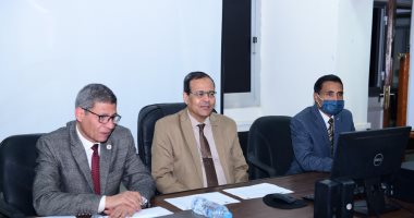 افتتاح البرنامج التدريبى الرابع للترشح لمنصب عميد كلية بجامعة سوهاج