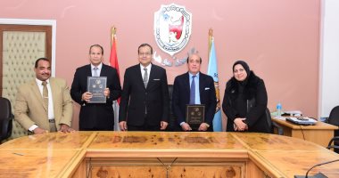 بروتوكول تعاون بين كليتى الآداب والحاسبات والذكاء الاصطناعى بجامعة سوهاج