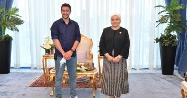 بعد لقائه مع السيدة انتصار السيسى.. الشاب المصرى الفائز بجائزة جنيف للاختراع: حسيت إن مجهودى "ماراحش هدر".. ويؤكد: رسالتى للشباب بلاش تهاجر وهاتحس بطعم النجاح فى بلدك